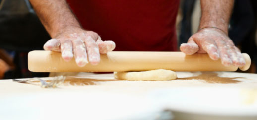 Piadina stesa con il matterello